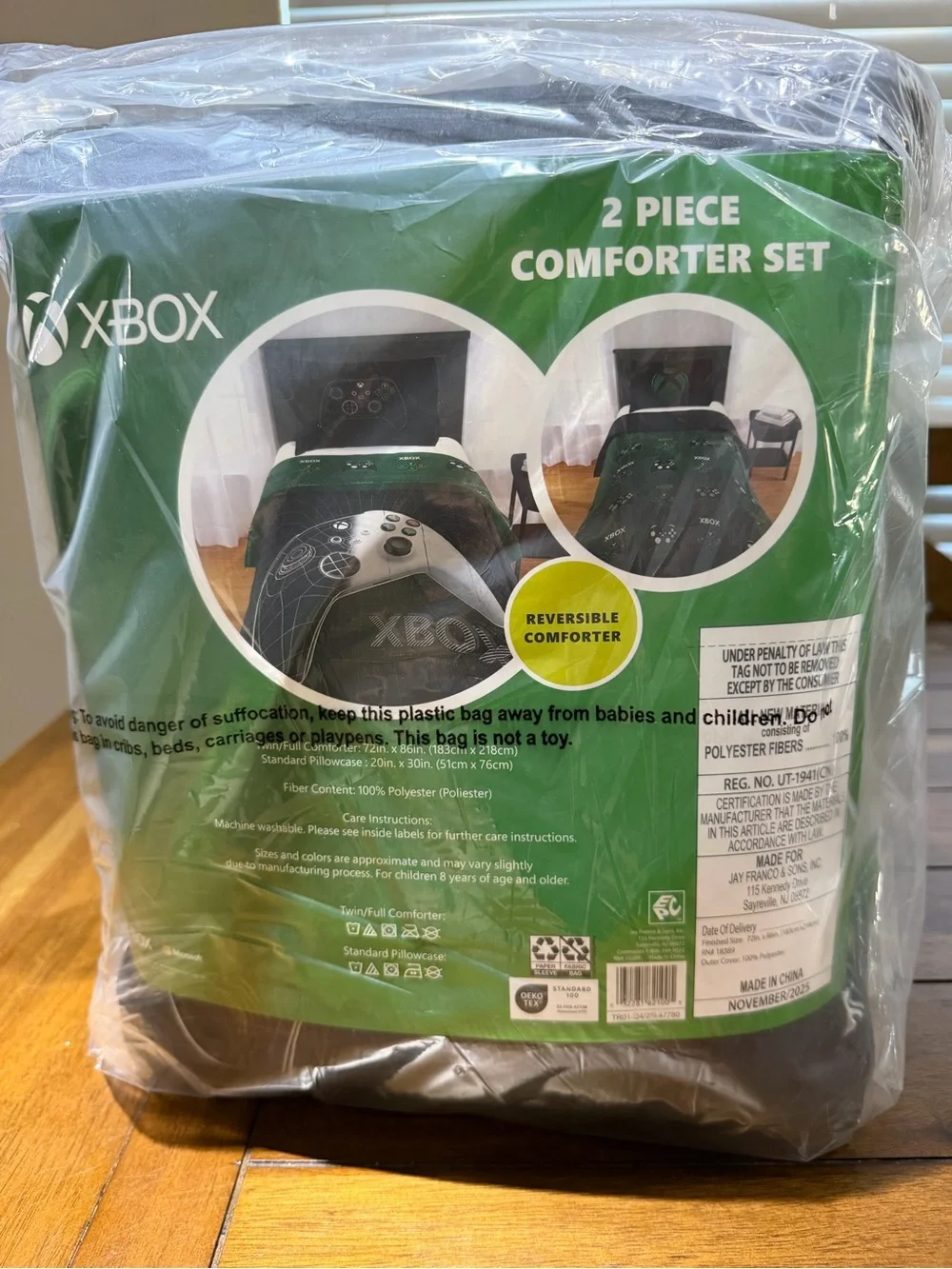 Xbox Controller Graphic Reversible Comforter Set - Green & Black